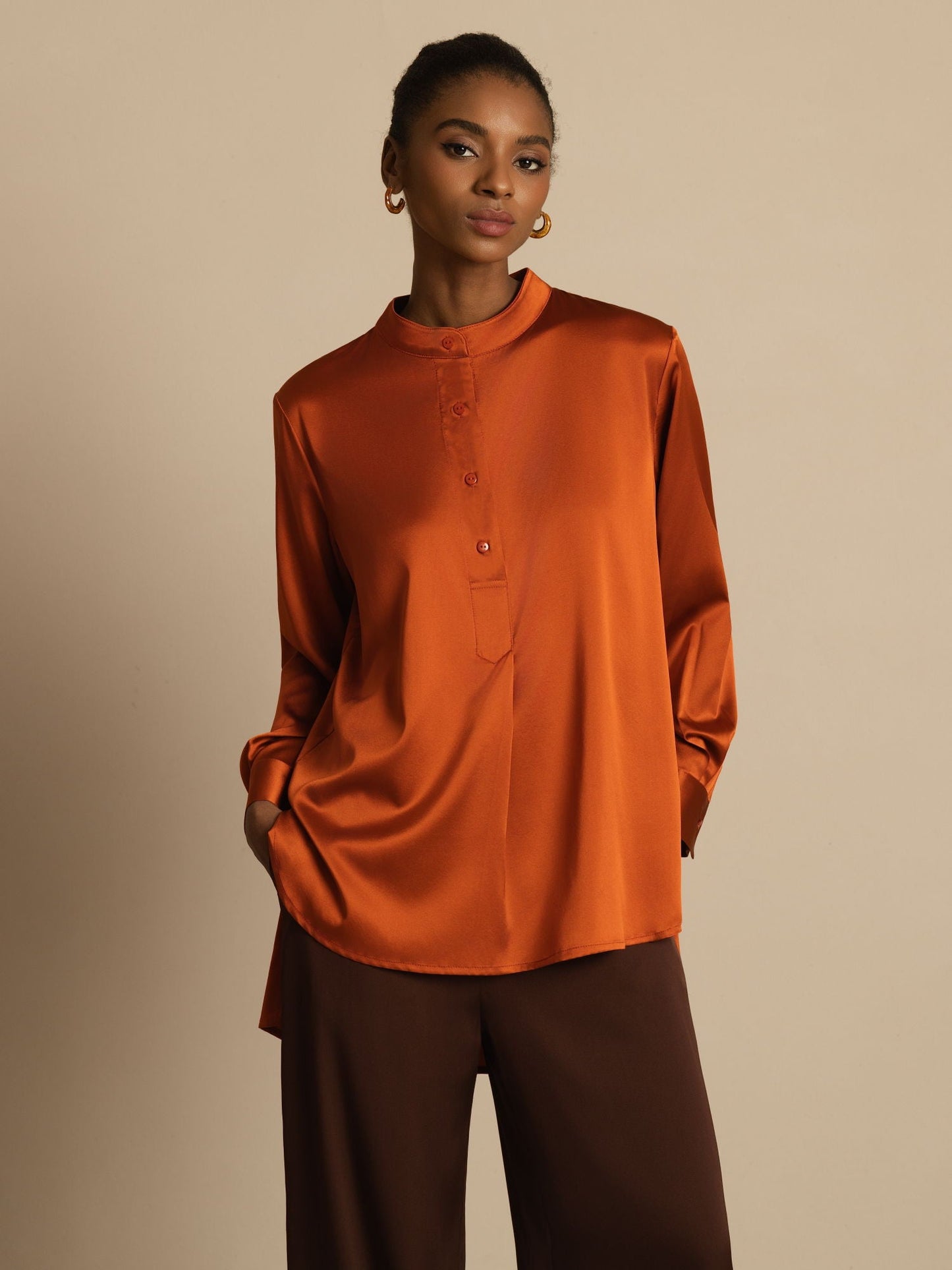 Rosstef 19Momme İpek Flex Stand Yaka High-Low Bluse