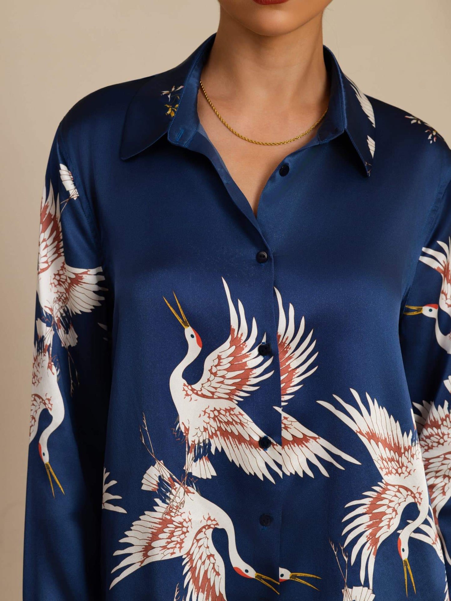 Rosstef 100% Dut İpek Uzun Kollu Devrik Yaka Yaka Women's Crane Baskı Button Bluz