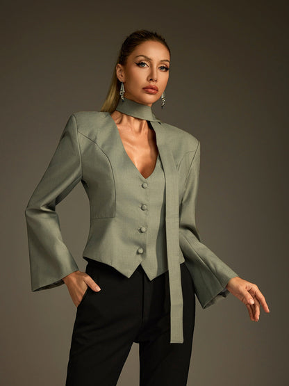 Rosstef Lucrece V Yaka Scarf Blazer Ceket: Zarif ve Moderniteyi Bir Araya Getiren