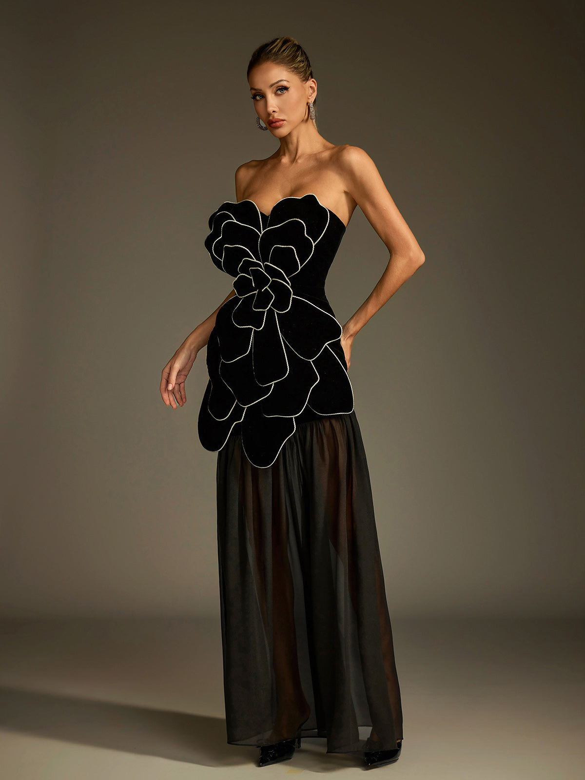 Rosstef Luffy Straplez Çiçekli Tül Maxi Elbise