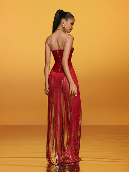 Rosstef Rendor Straplez Püsküllü Bandaj Maxi Elbise - Eleganlığın ve eğlenceyi bir araya getiren maxi giysi.