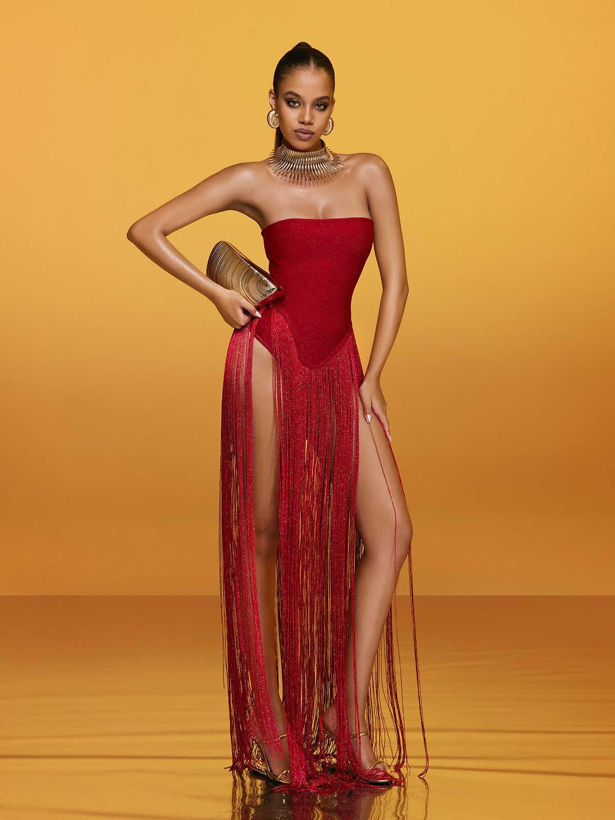 Rosstef Rendor Straplez Püsküllü Bandaj Maxi Elbise - Eleganlığın ve eğlenceyi bir araya getiren maxi giysi.